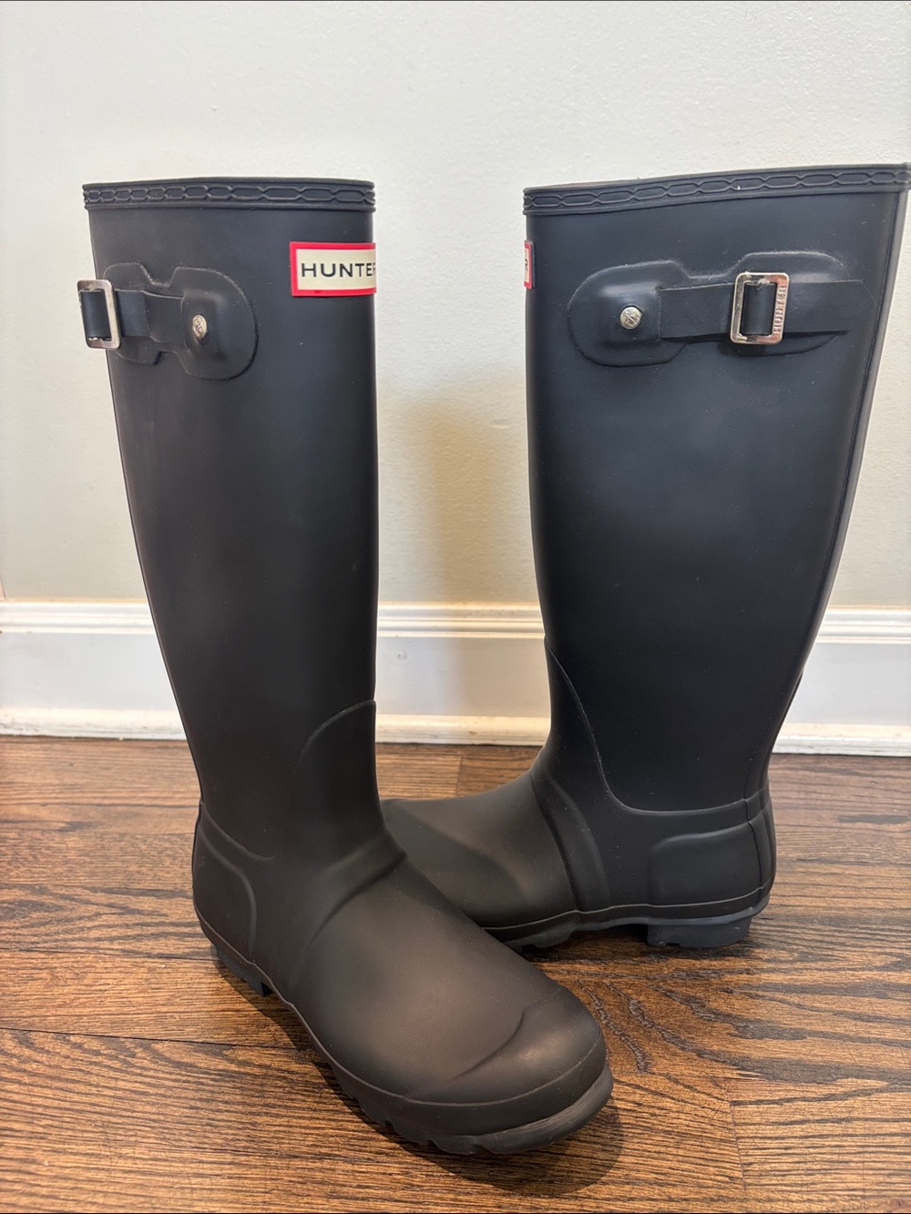 Hunter size 7 Matte Black Tall Waterproof Boots - Picture 3 of 9
